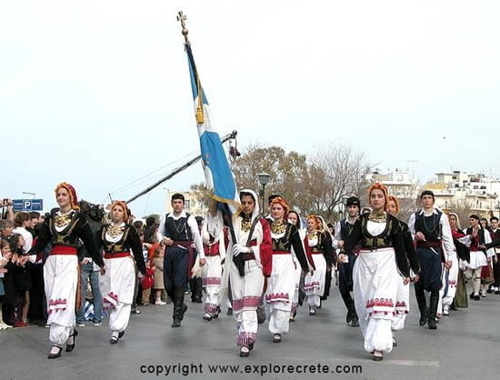 traditional Cretan costumes