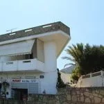 ungly building in piskopiano village