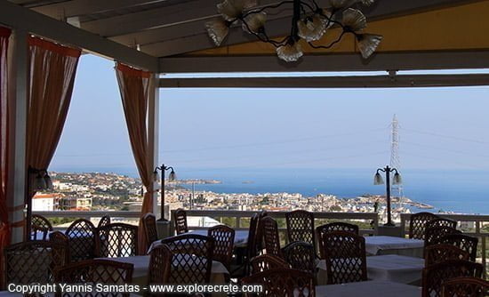 restaurant with a view in Koutouloufari