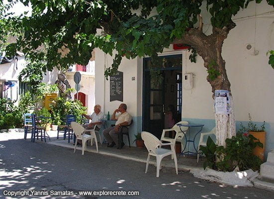 traditional café in the centre of Myrtos