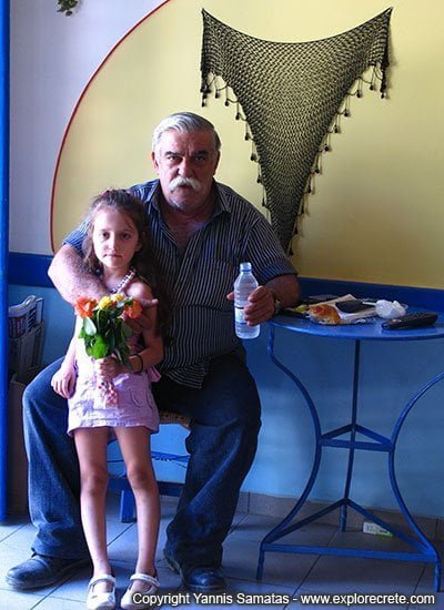 owner of the Ermioni café in myrtos