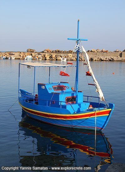 boat in Gouves harbour