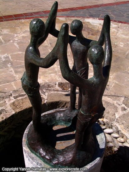 Ano Hersonissos, sculpture