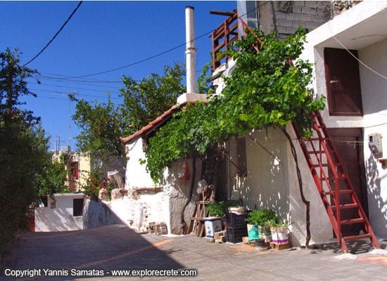 Ano Hersonissos, village alley with old houses