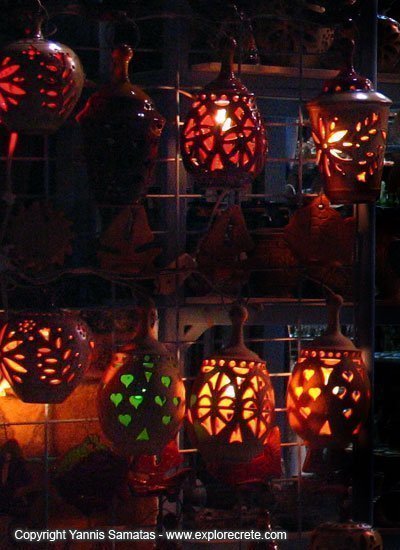 Stalis: pottery lamps