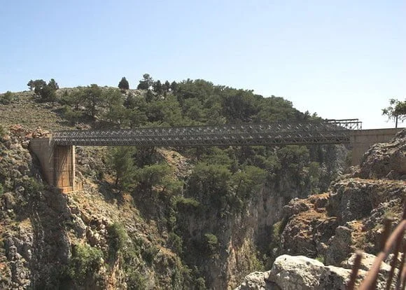 29loutro The metal bridge over the gorge of Aradaina