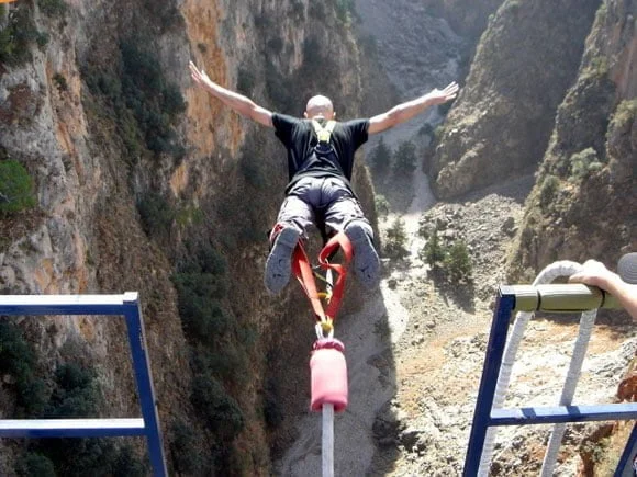 29loutro Bungee jumping from the Aradaina bridge