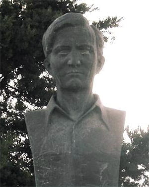 statue of Paul Herman Felix Kuijpers in Ierapetra