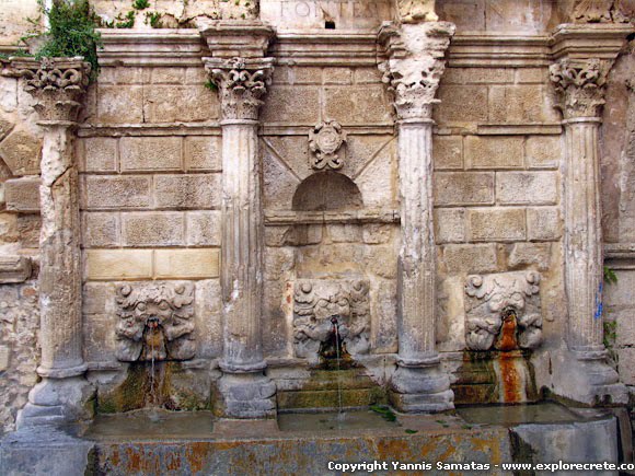 the Rimondi fountain in rethymnon