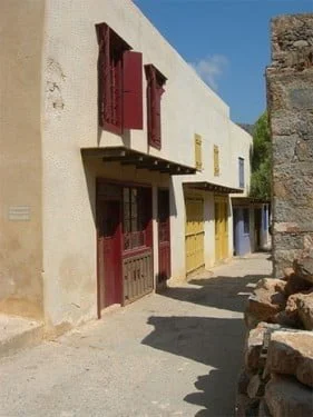 συντηρημενα σπίτια στο νησί των λεπρών σπιναλόγκα