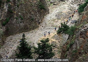 hiking in aradaina gorge