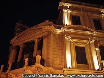 νεοκλασσικό κτήριο στην οδό 25 Αυγούστου στο Ηράκλειο