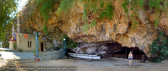 εκκλησια αγιος ιωαννης και σπηλια στην κισαμο