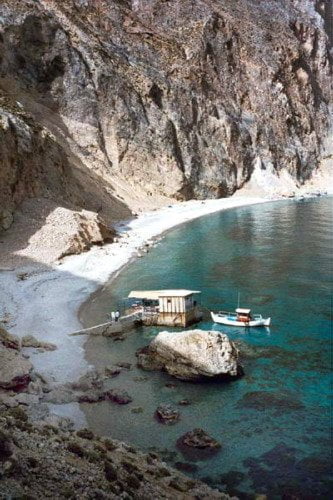19loutro GLyka Nera beach and the cantina