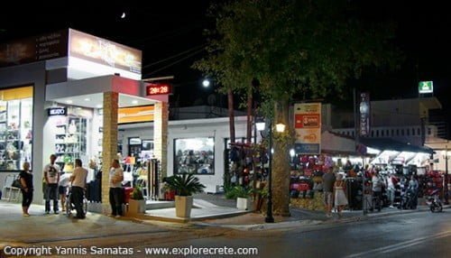 platanias at night