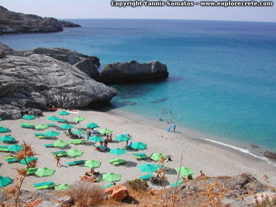 Little or Mikro Amoudi beach for naturists