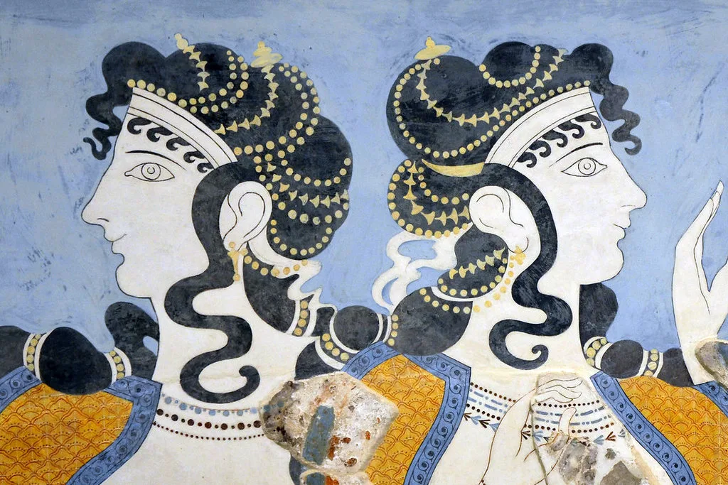 beauty in minoan crete is  depicted in the minoan fresco "ladies in blue"
