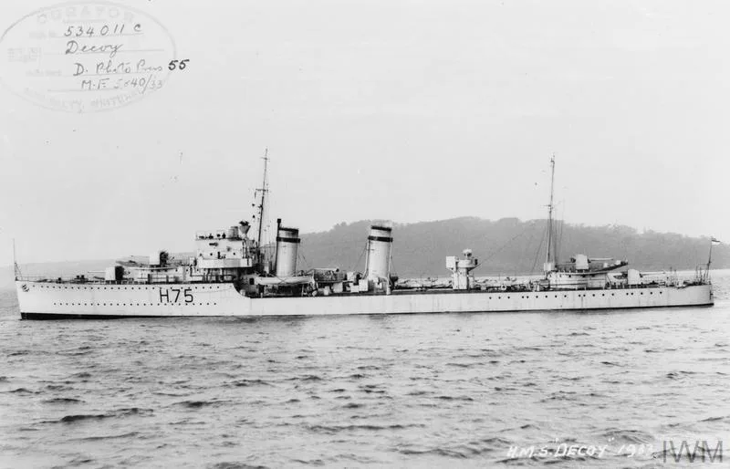 the british destroyer Decoy took king george of Greece from agia roumeli to egypt in 1941