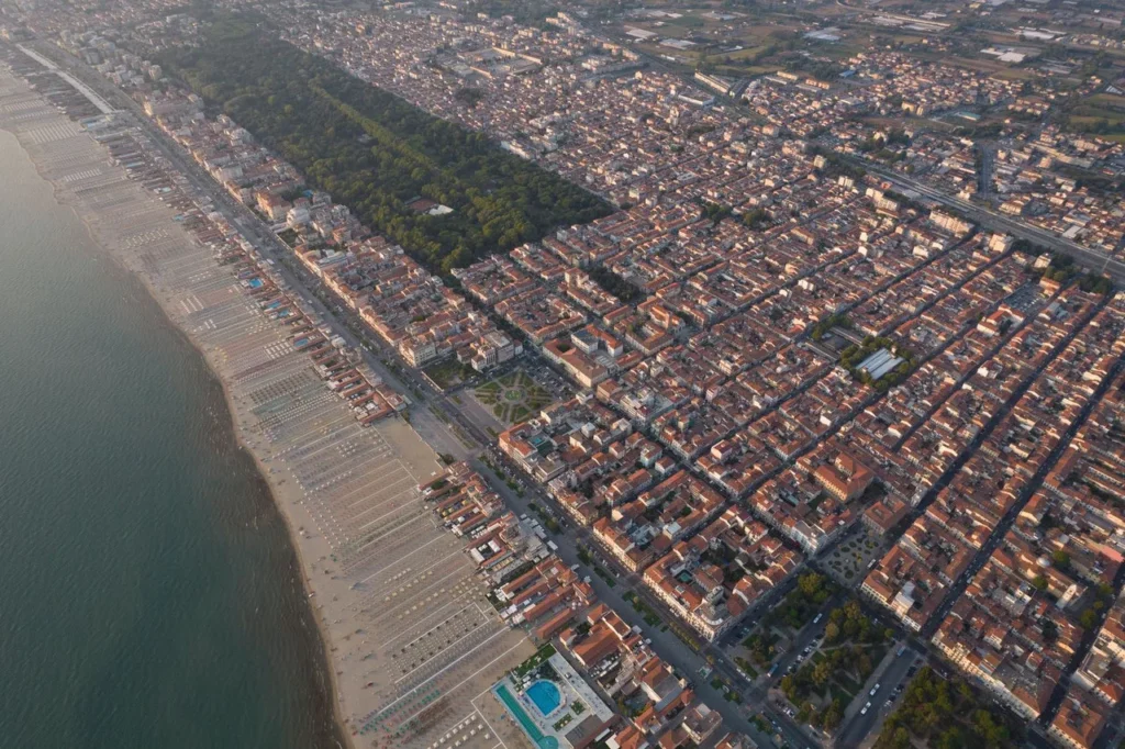 city in Italy by the mediterranean